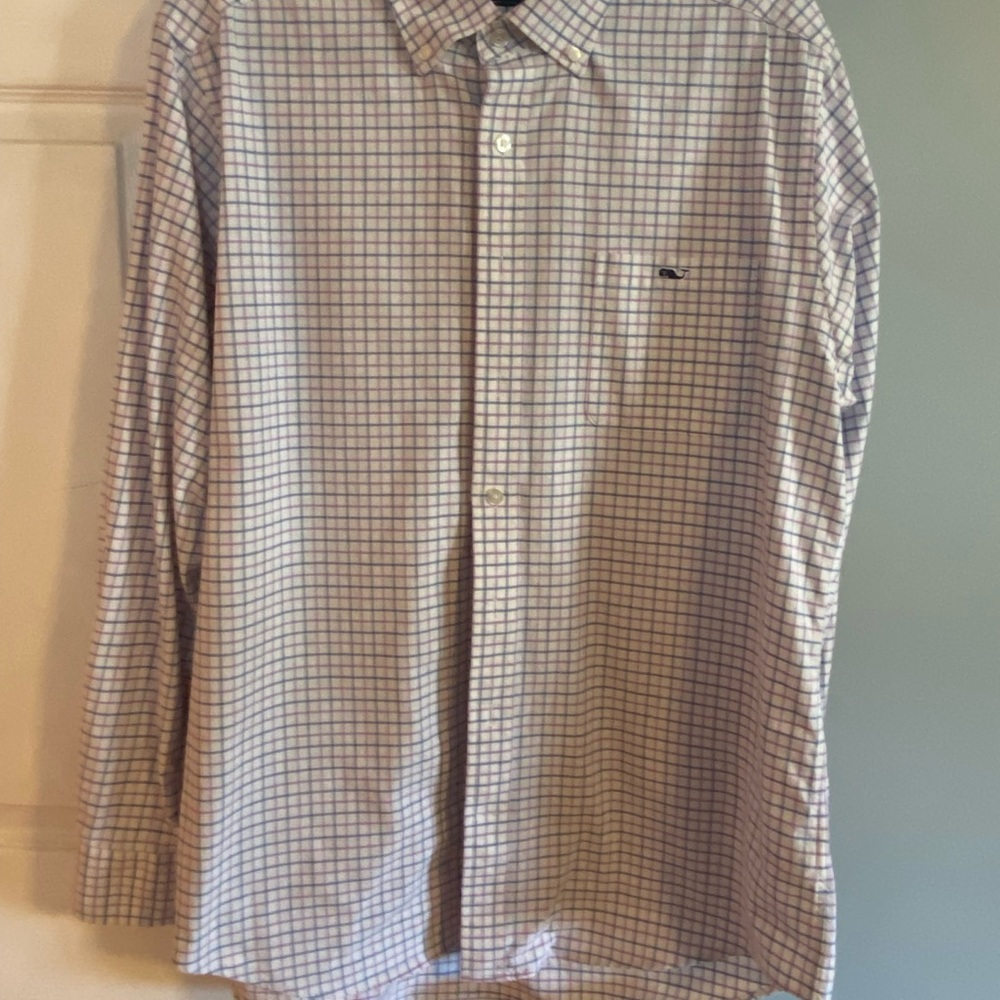 Men’s longsleeve Vineyard Vine shirt